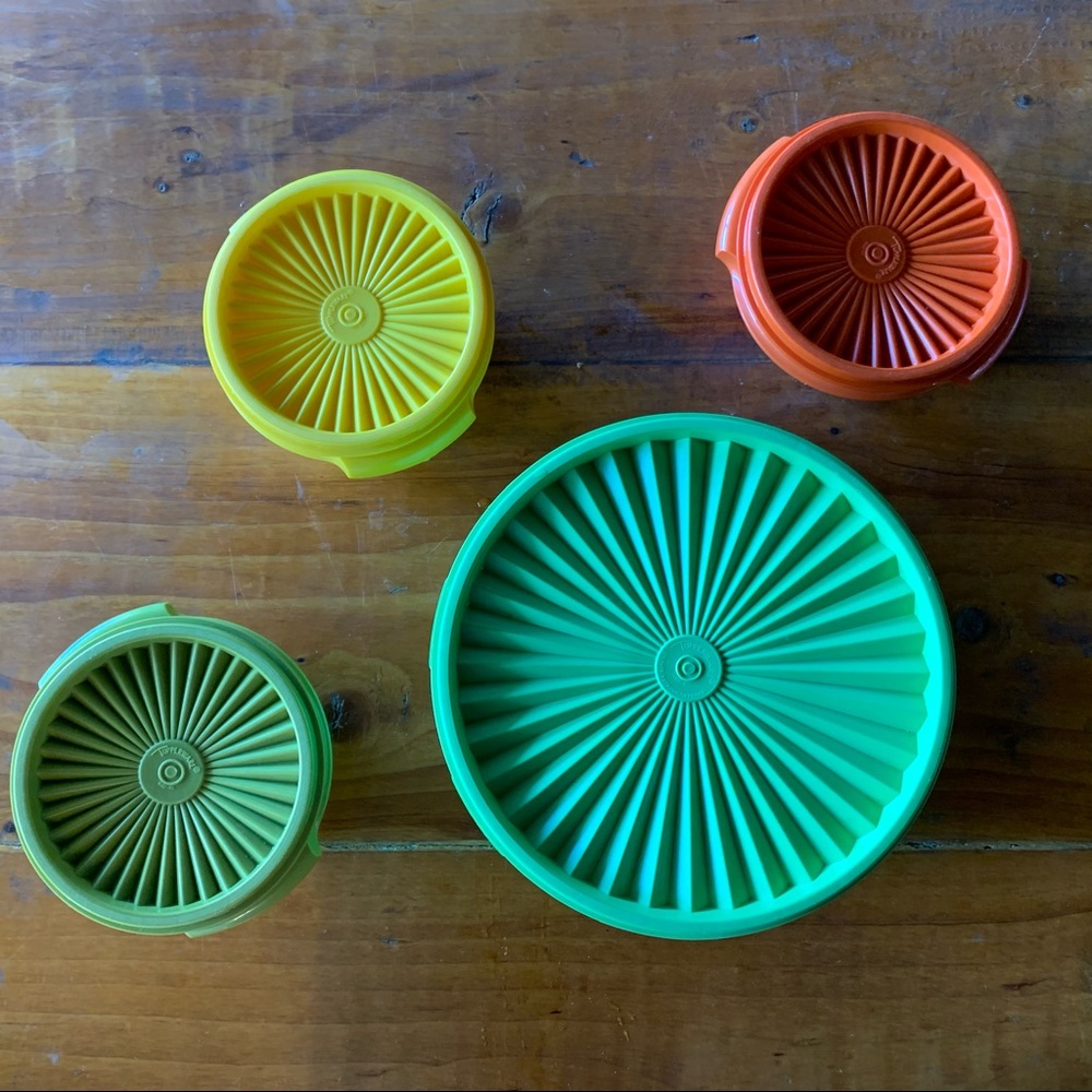Vintage 1970’s Tupperware set